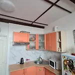 у моря Апартаменты *